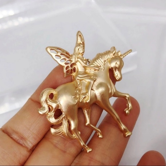 Fanciful Fairy Unicorn pendant brooch Sprite pixie elf Imp faerie faery Pegasus - Picture 11 of 13